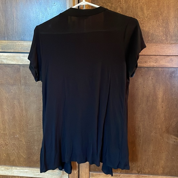 Agenda mock tank with short sleeve light sweater set. - Picture 5 of 6